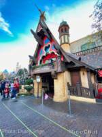 Disneyland-News-fantasyland-tape-queues-2
