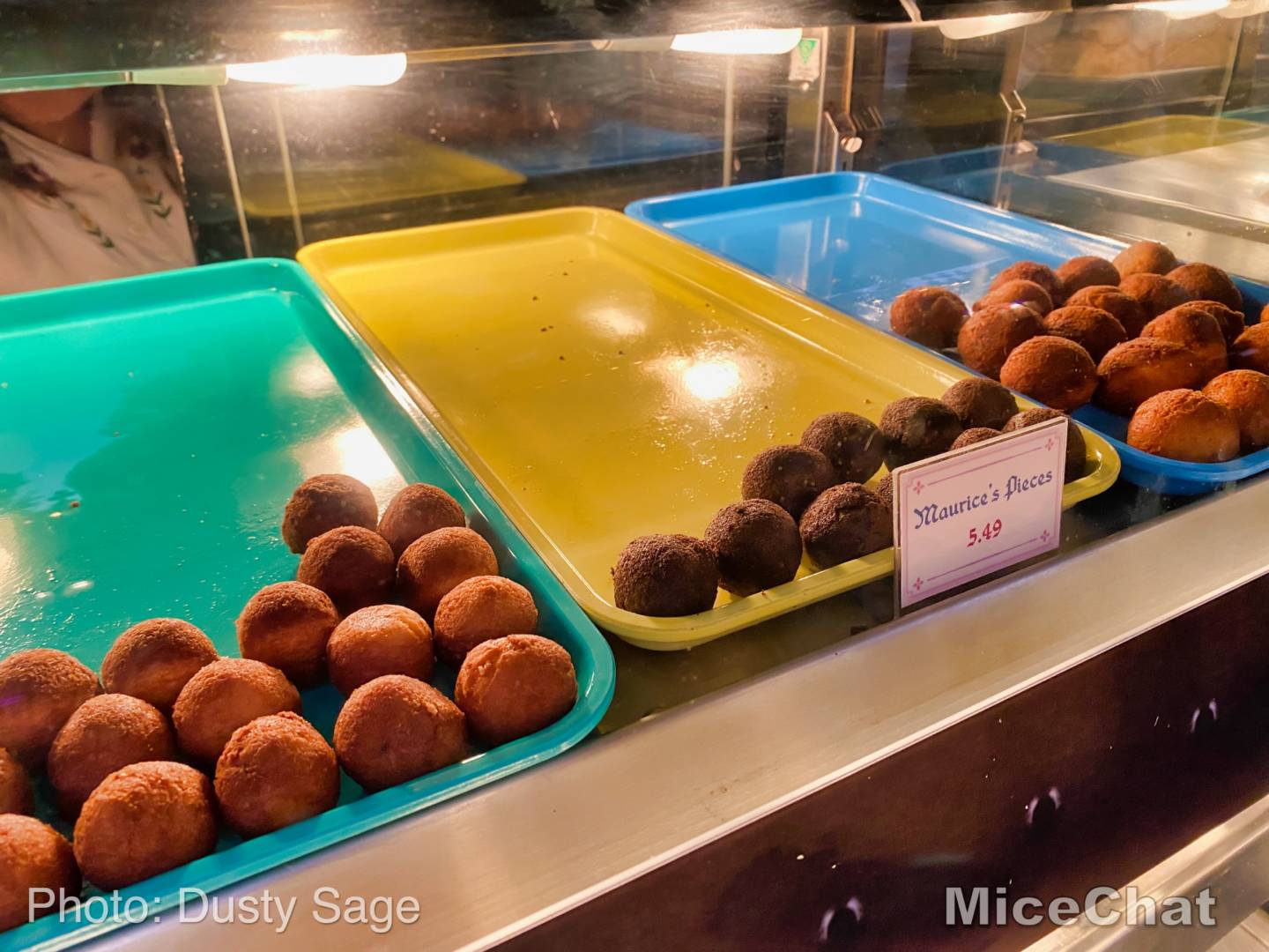 , Disneyland Update – Baby Yoda Tastes Delicious