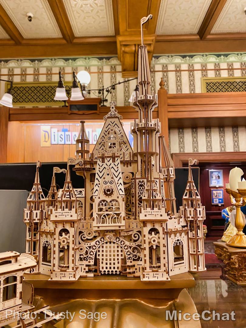 , Disneyland Update – Baby Yoda Tastes Delicious