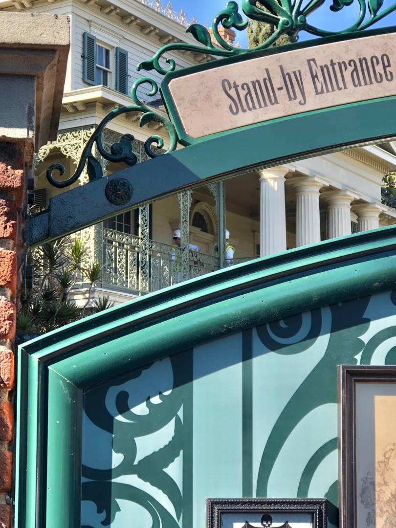, Disneyland Update – Snow, Show & Grow