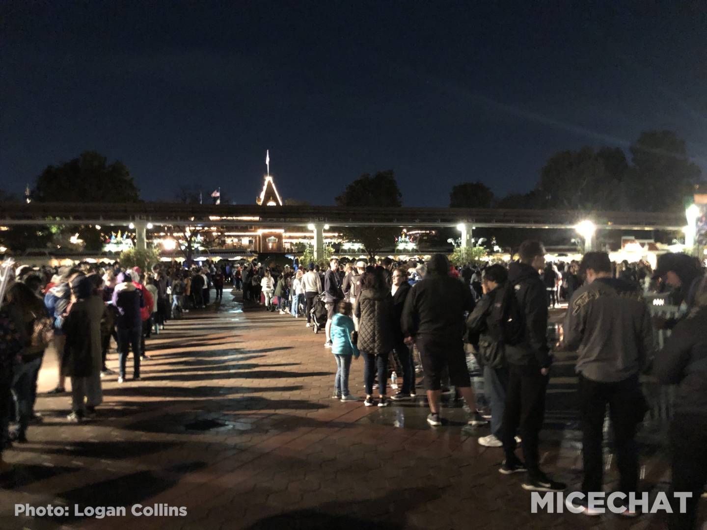 Rise of the Resistance, Disneyland News &#038; Photo Update &#8211; Rise and Resistance!