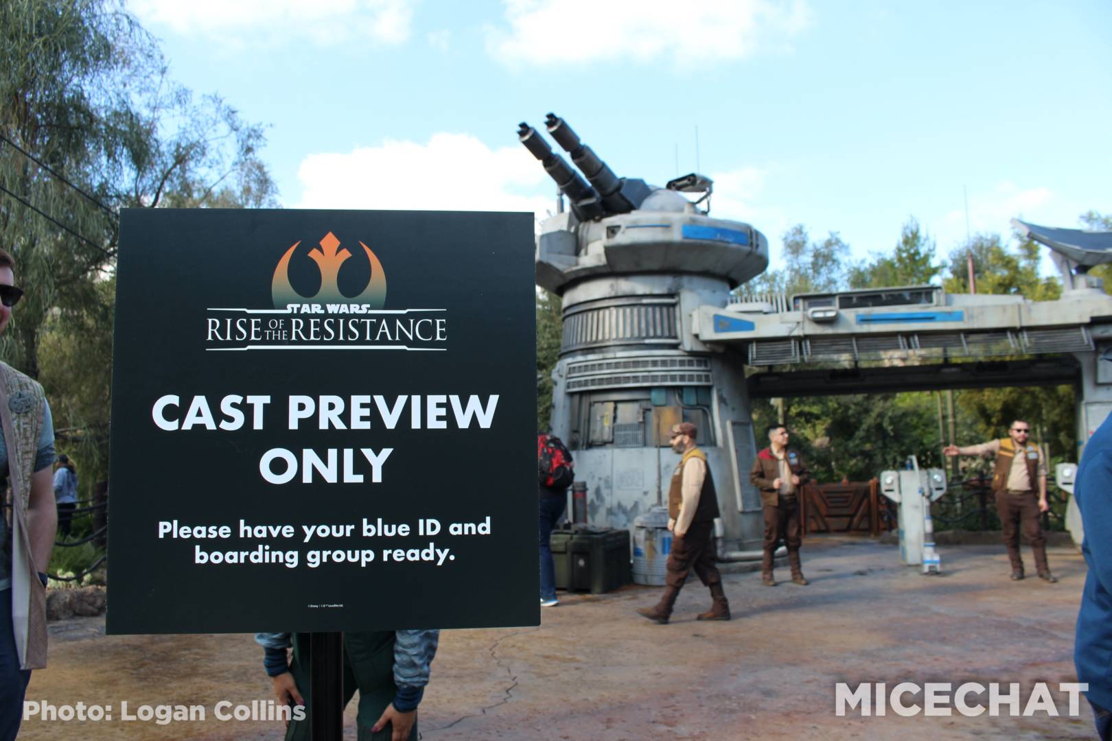 , Disneyland Update &#8211; The Resistance Rises!