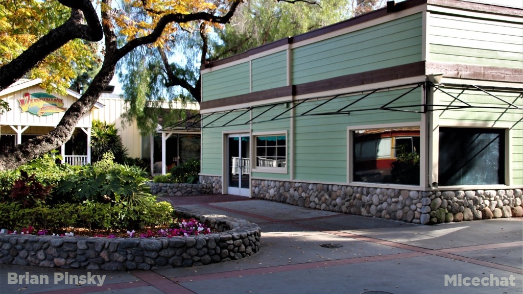 , Knott’s Berry Farm: 100 Years in the Making