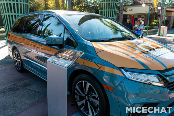 , Disneyland Update – Snow, Show & Grow