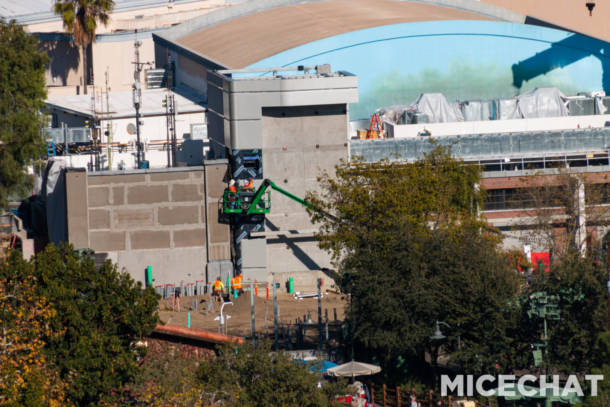 , Disneyland Update – Snow, Show & Grow
