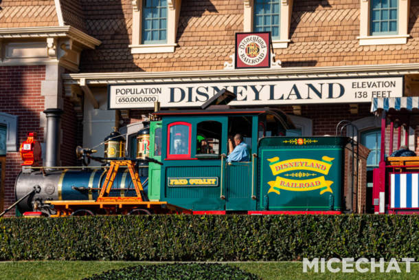 , Disneyland Update &#8211; Snow, Show &#038; Grow