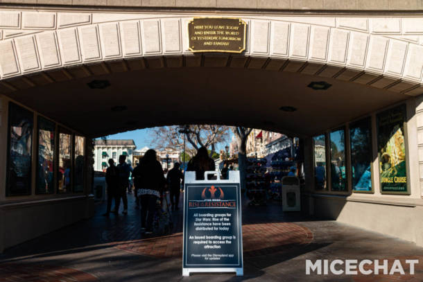 , Disneyland Update – Snow, Show & Grow