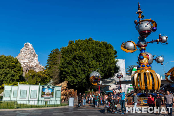 , Disneyland Update – Snow, Show & Grow