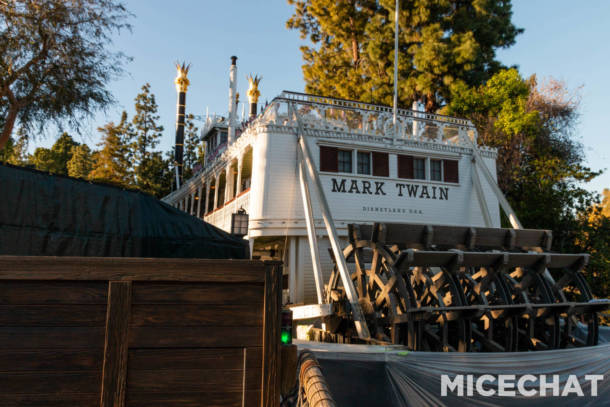 , Disneyland Update – Snow, Show & Grow