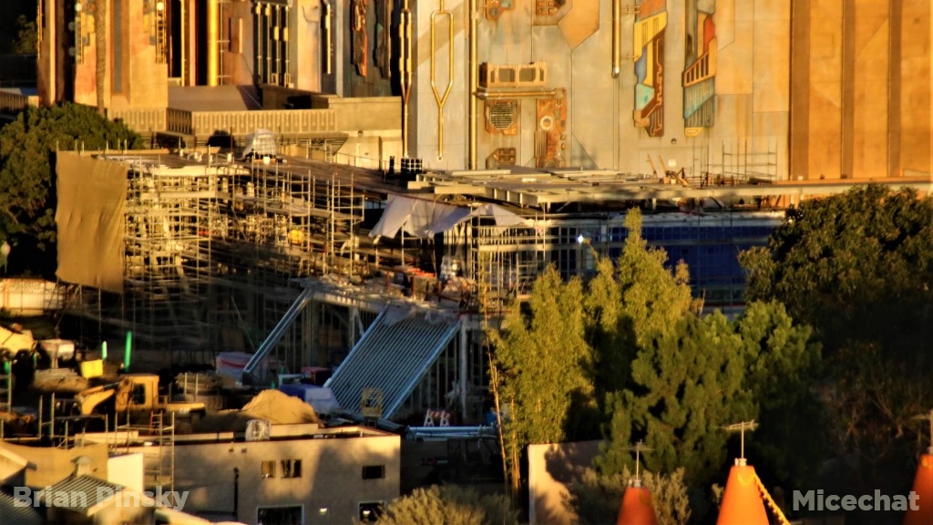 , Disney California Adventure Update – Marvel Up, Christmas Down
