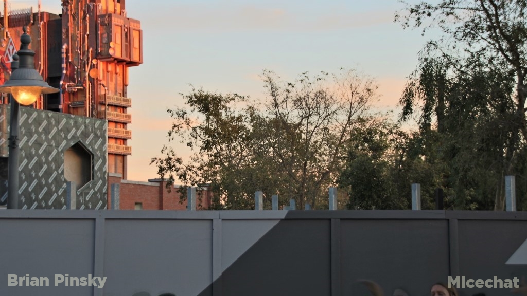, Disney California Adventure Update – Marvel Up, Christmas Down