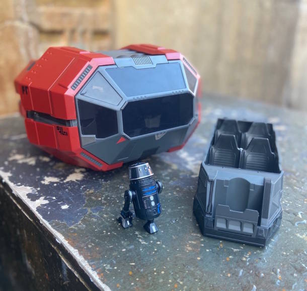 , Rise of the Resistance Inspired Food and Merchandise Lands in Galaxy’s Edge