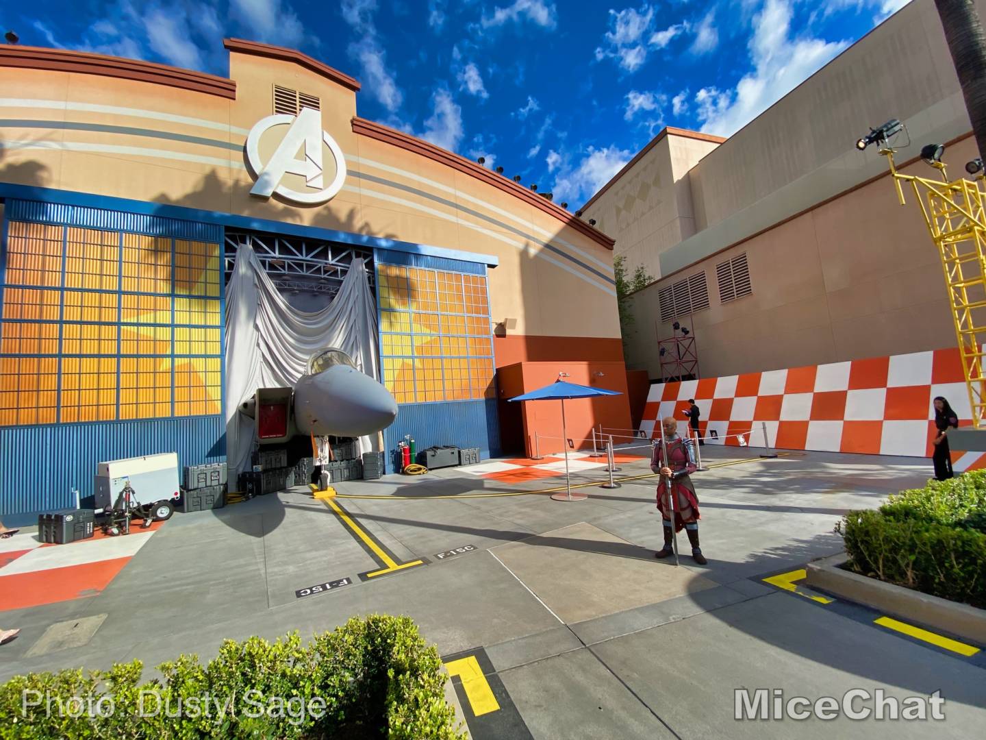 , Disneyland Update: New Parade, Food, & Chewie This Week!