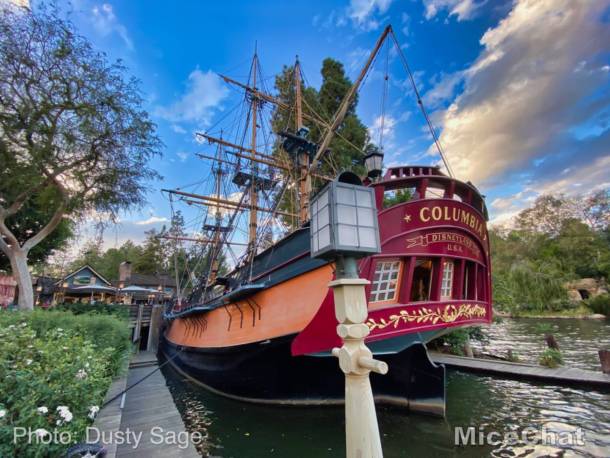, Disneyland Update: New Parade, Food, & Chewie This Week!