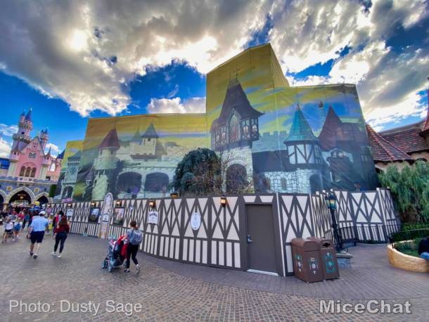, Disneyland Update: New Parade, Food, & Chewie This Week!
