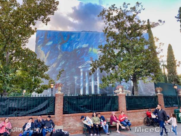 , Disneyland Update: New Parade, Food, & Chewie This Week!