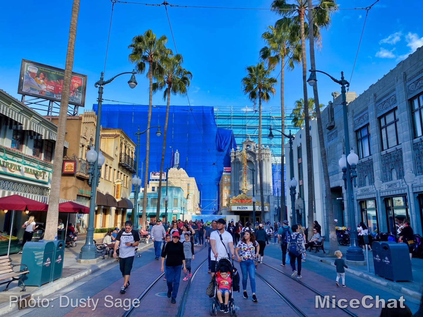 , Disneyland Update: New Parade, Food, & Chewie This Week!