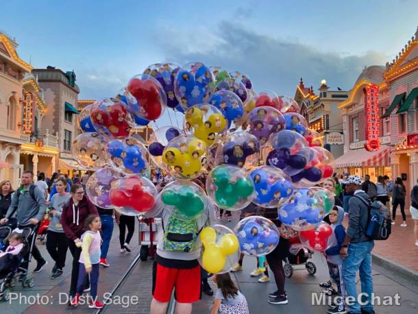 , Disneyland Update: New Parade, Food, & Chewie This Week!