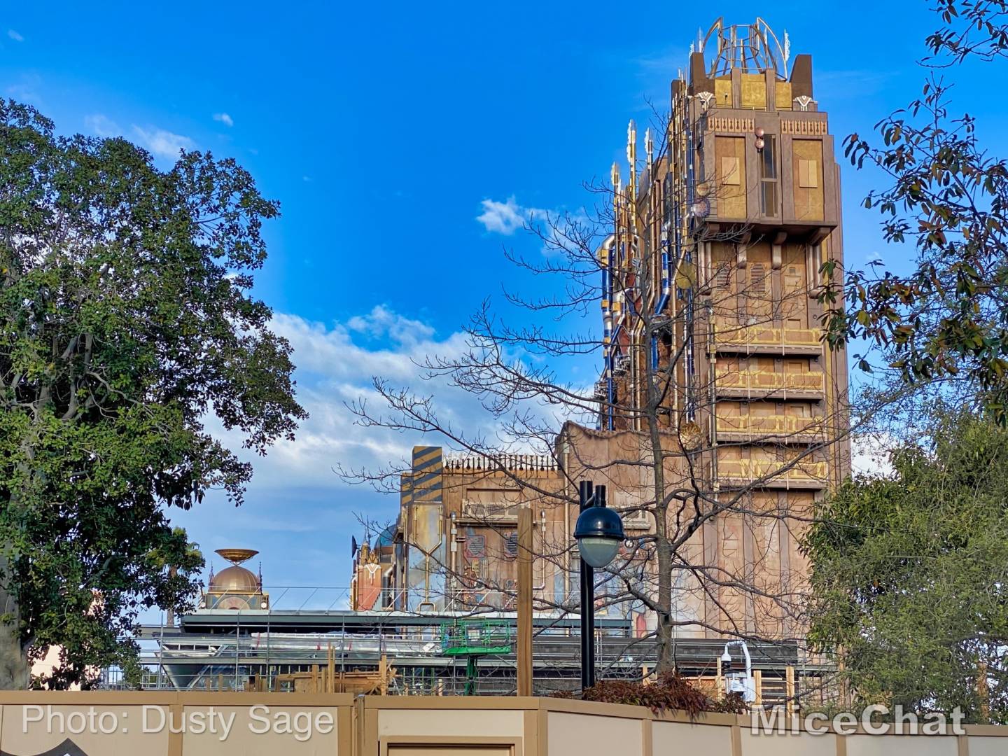 , Disneyland Update: New Parade, Food, & Chewie This Week!