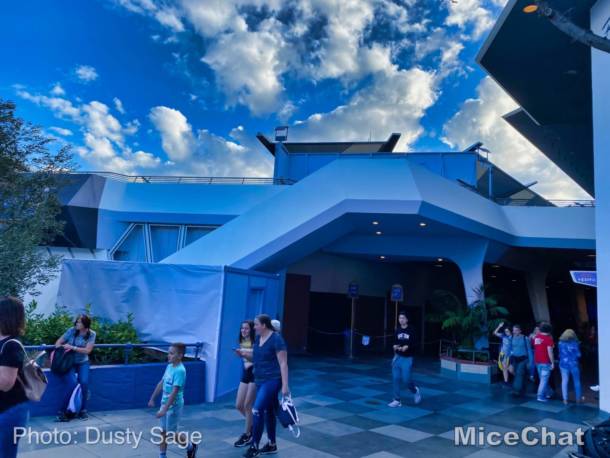 , Disneyland Update: New Parade, Food, & Chewie This Week!