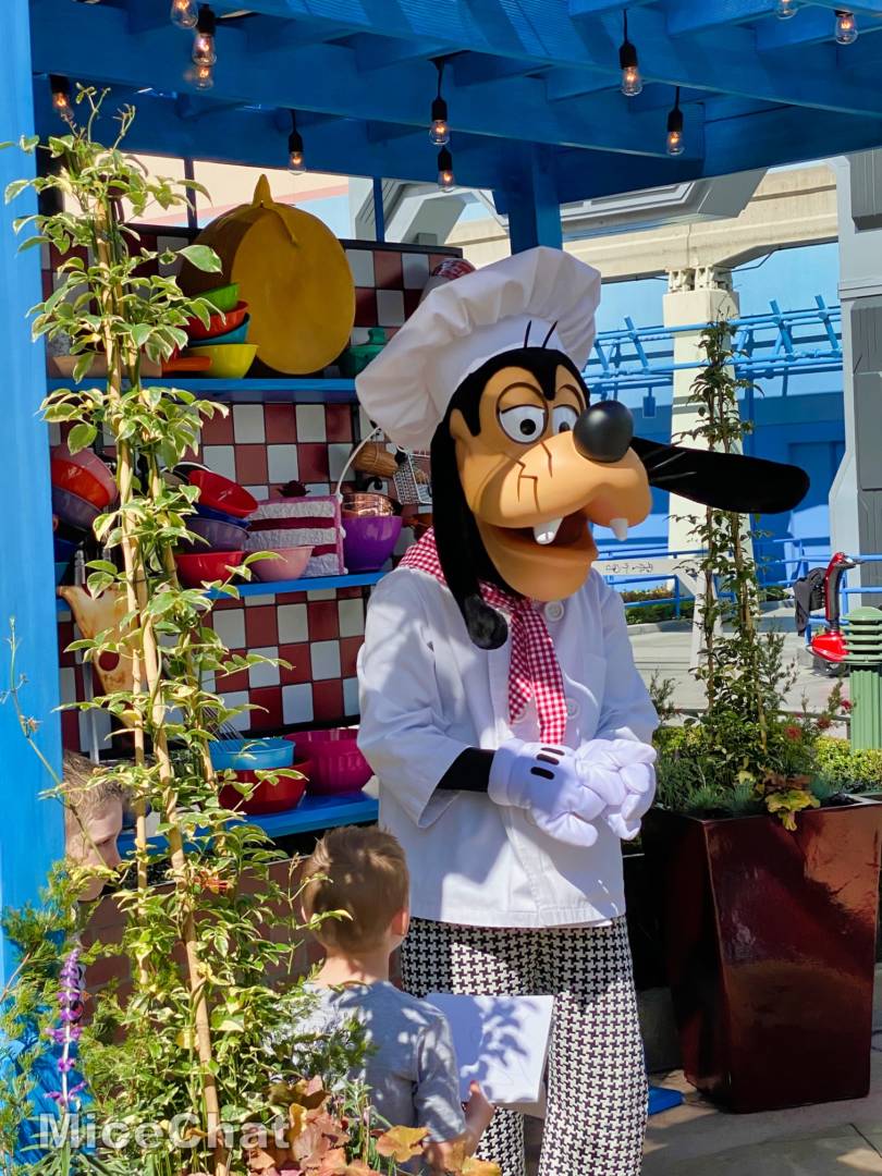 , Disneyland Update &#8211; Parade Magic (or Tragic) &#038; Food Too