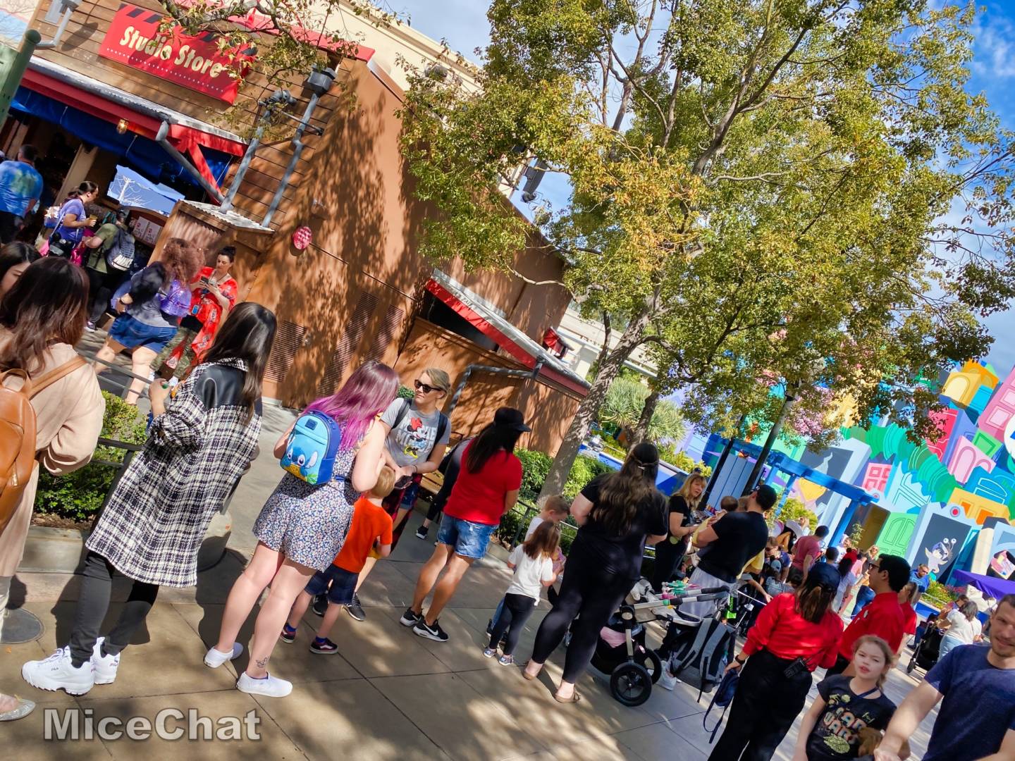 , Disneyland Update &#8211; Parade Magic (or Tragic) &#038; Food Too