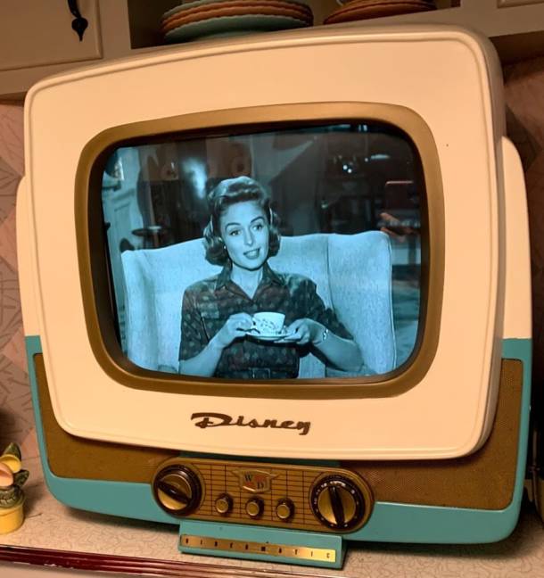 , 50’s Prime Time Cafe: A Dining Experience Where Family Comes Included