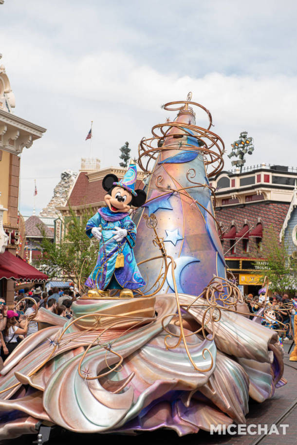 , Disneyland Update – Parade Magic (or Tragic) & Food Too