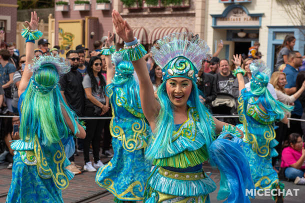 , Disneyland Update – Parade Magic (or Tragic) & Food Too
