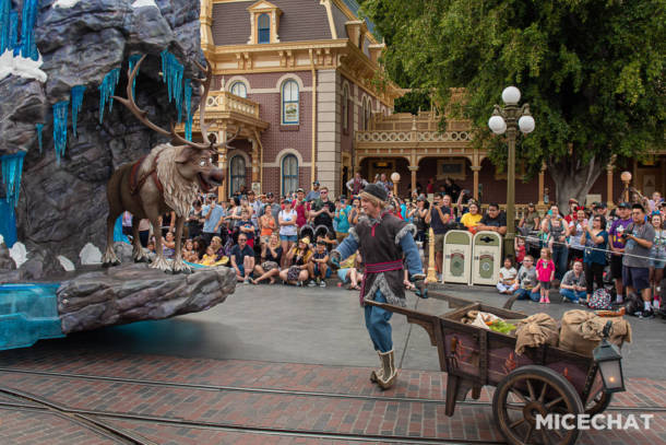 , Disneyland Update &#8211; Parade Magic (or Tragic) &#038; Food Too