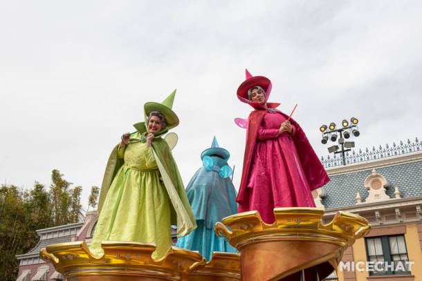 , Disneyland Update – Parade Magic (or Tragic) & Food Too