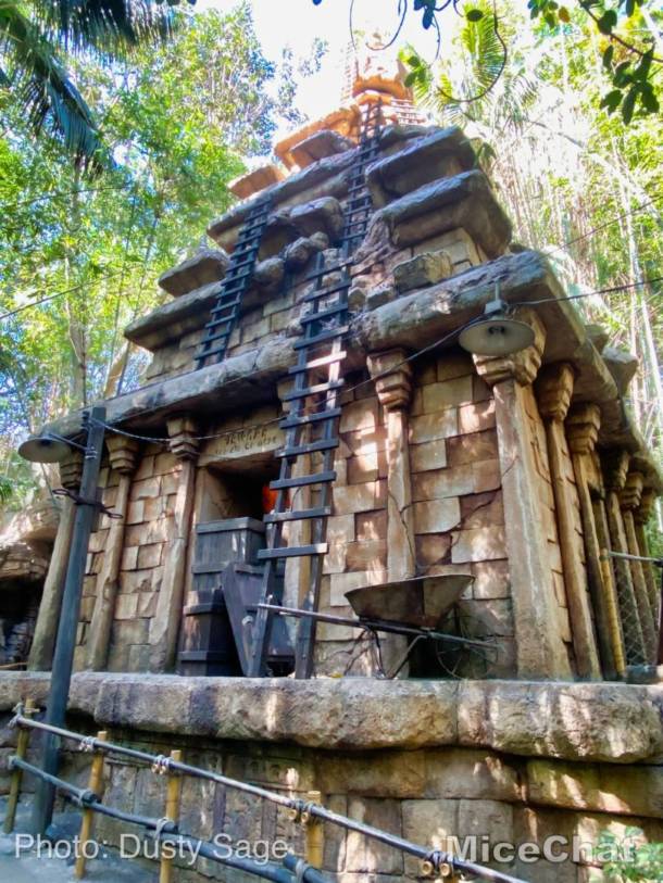 , Disneyland News – Possible Food and Wine Extension, Haunted Mansion Enhancement, & More