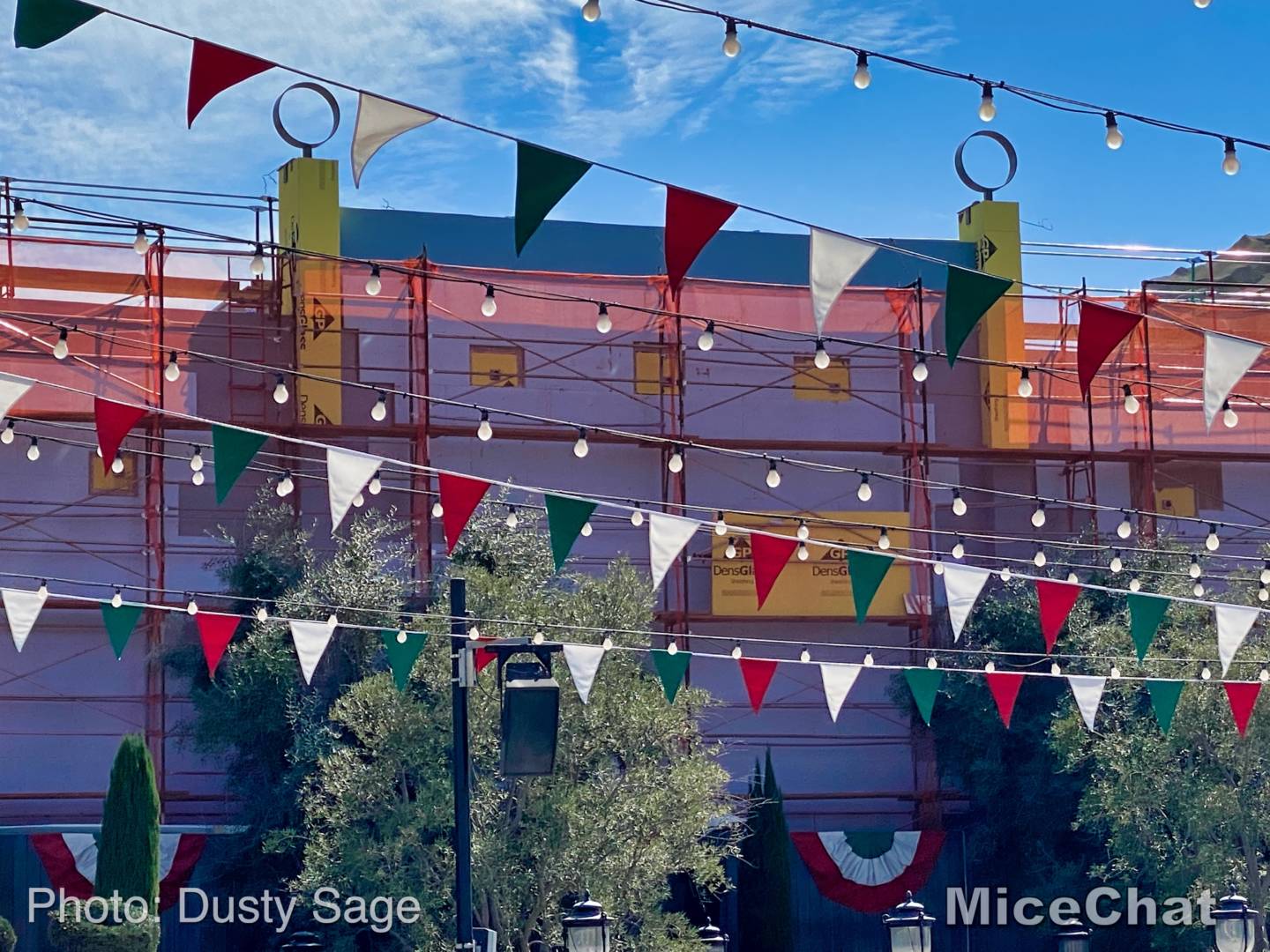 , Disneyland Update – Spring Fling and Virus Things