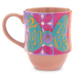 Minnie-Mouse-The-Main-Attraction-its-a-small-world-collection-mug