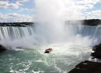 Ten Minutes of Magic – Majestic Niagara Falls