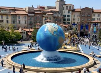 Ten Minutes of Magic – Entrance to Tokyo DisneySea