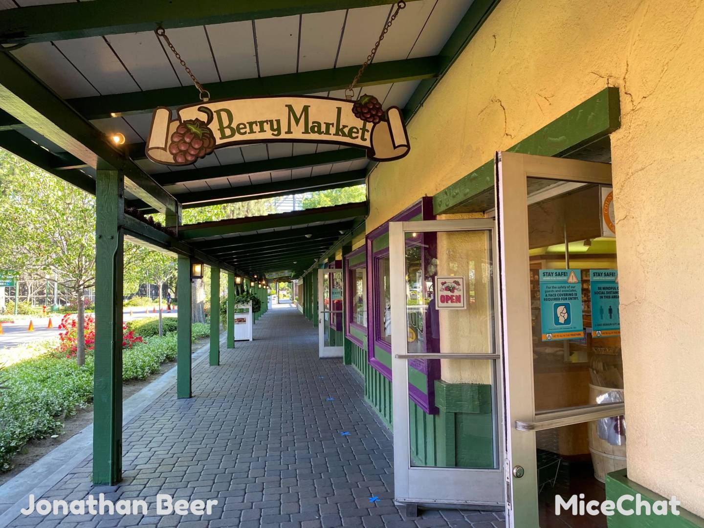 Chicken-To-Go, Knott’s Berry Farm Chicken-To-Go Has Reopened!