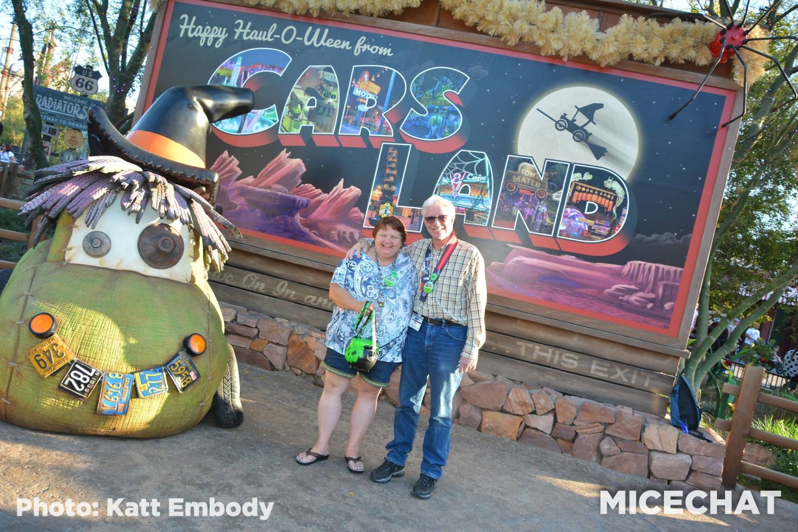 , Disneyland Update – Embracing The Spooky Season