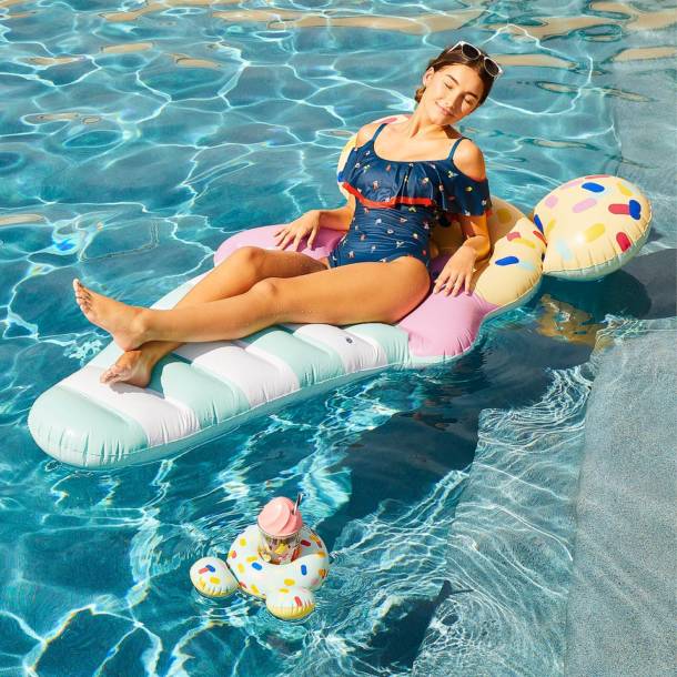 , Summer’s Calling! Enjoy the Sun with New Disney Merchandise