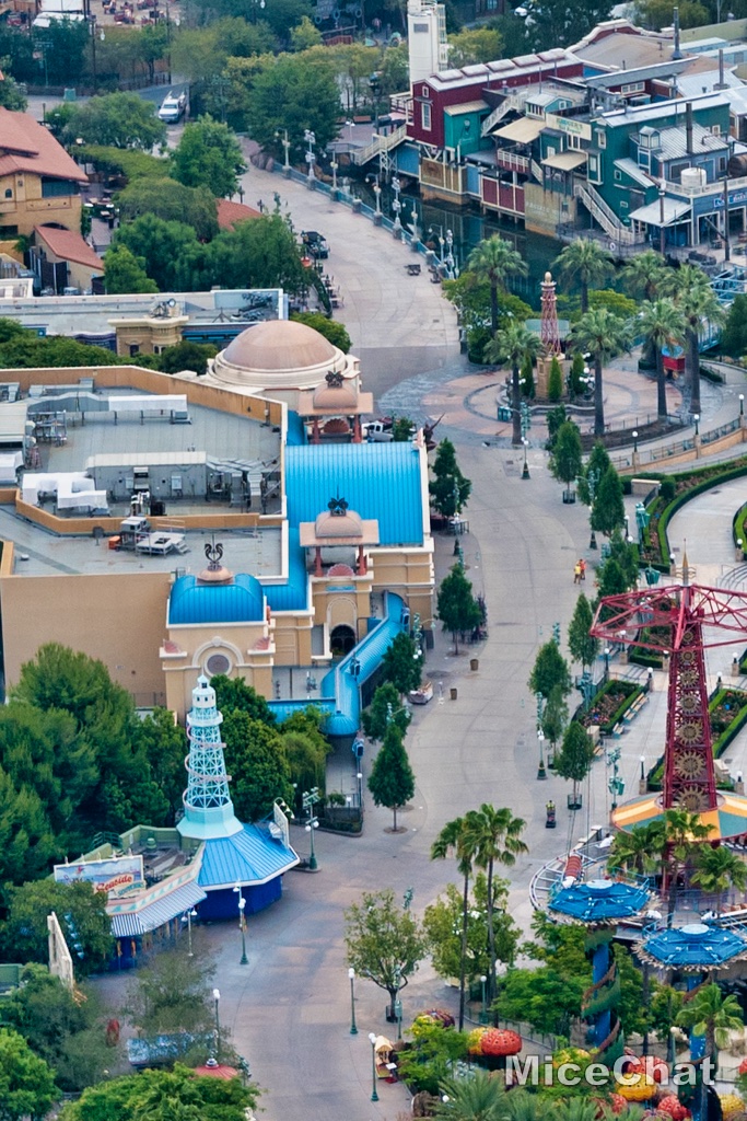 , Disneyland Update! Splash Down, Closures & New Aerial Photos
