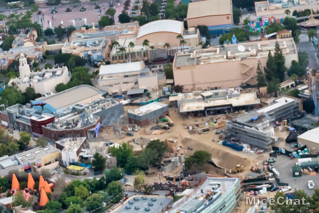 , Disneyland Update – Popping In and Bugging Out