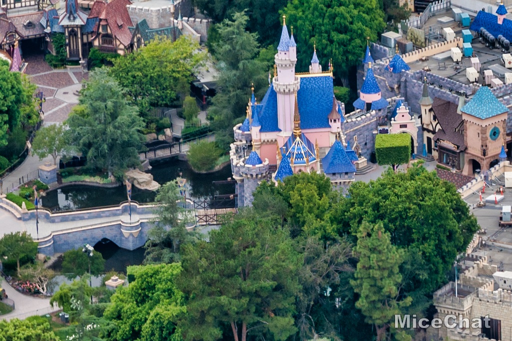 , Disneyland Update! Splash Down, Closures & New Aerial Photos