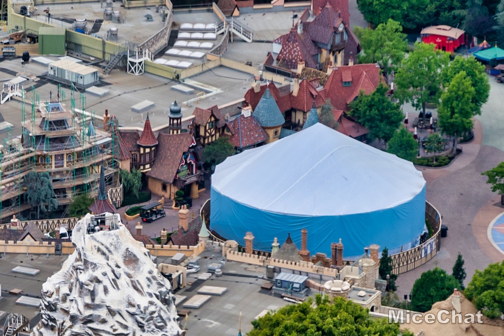 , Disneyland Update! Splash Down, Closures & New Aerial Photos