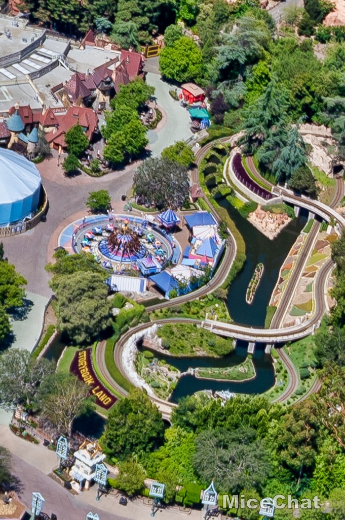 , Disneyland Update – Reopening Questions, Aerial Photos, Splash Concerns
