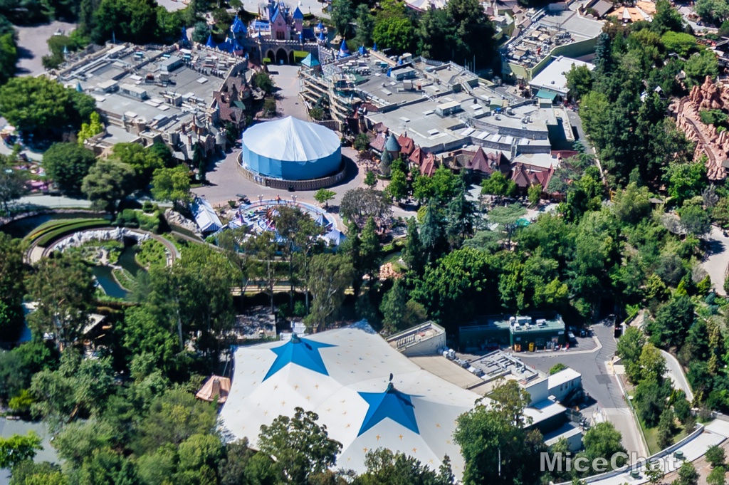 , Disneyland Update &#8211; Reopening Questions, Aerial Photos, Splash Concerns