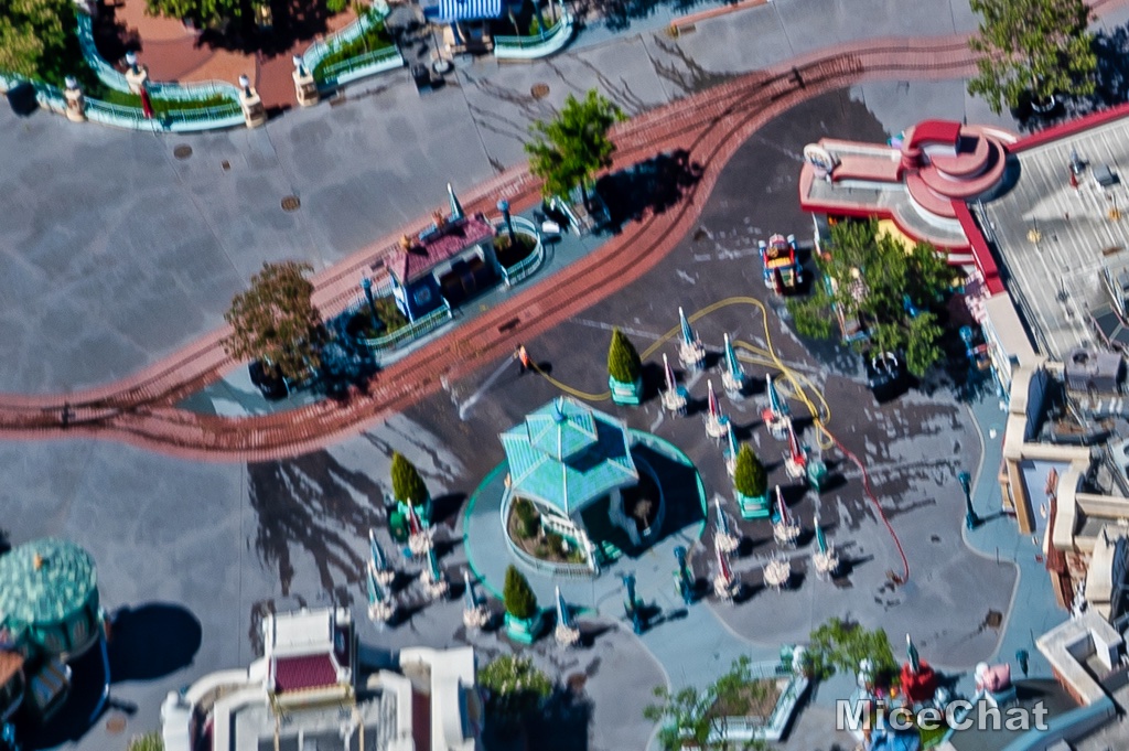 , Disneyland Update &#8211; Reopening Questions, Aerial Photos, Splash Concerns