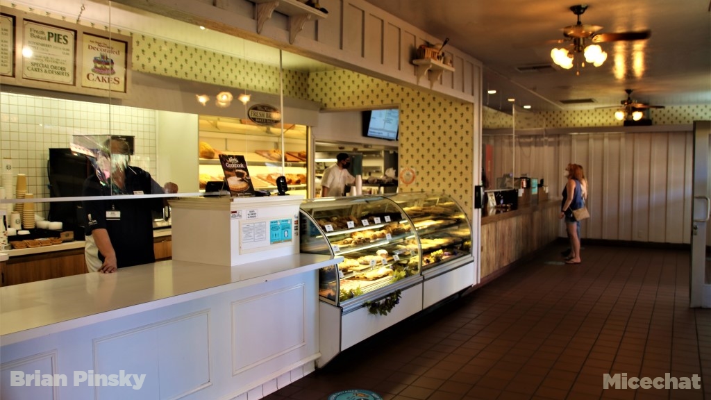 , Knott’s Update: New Signs of Life – Fried Chicken, Funnel Cakes, and Super K