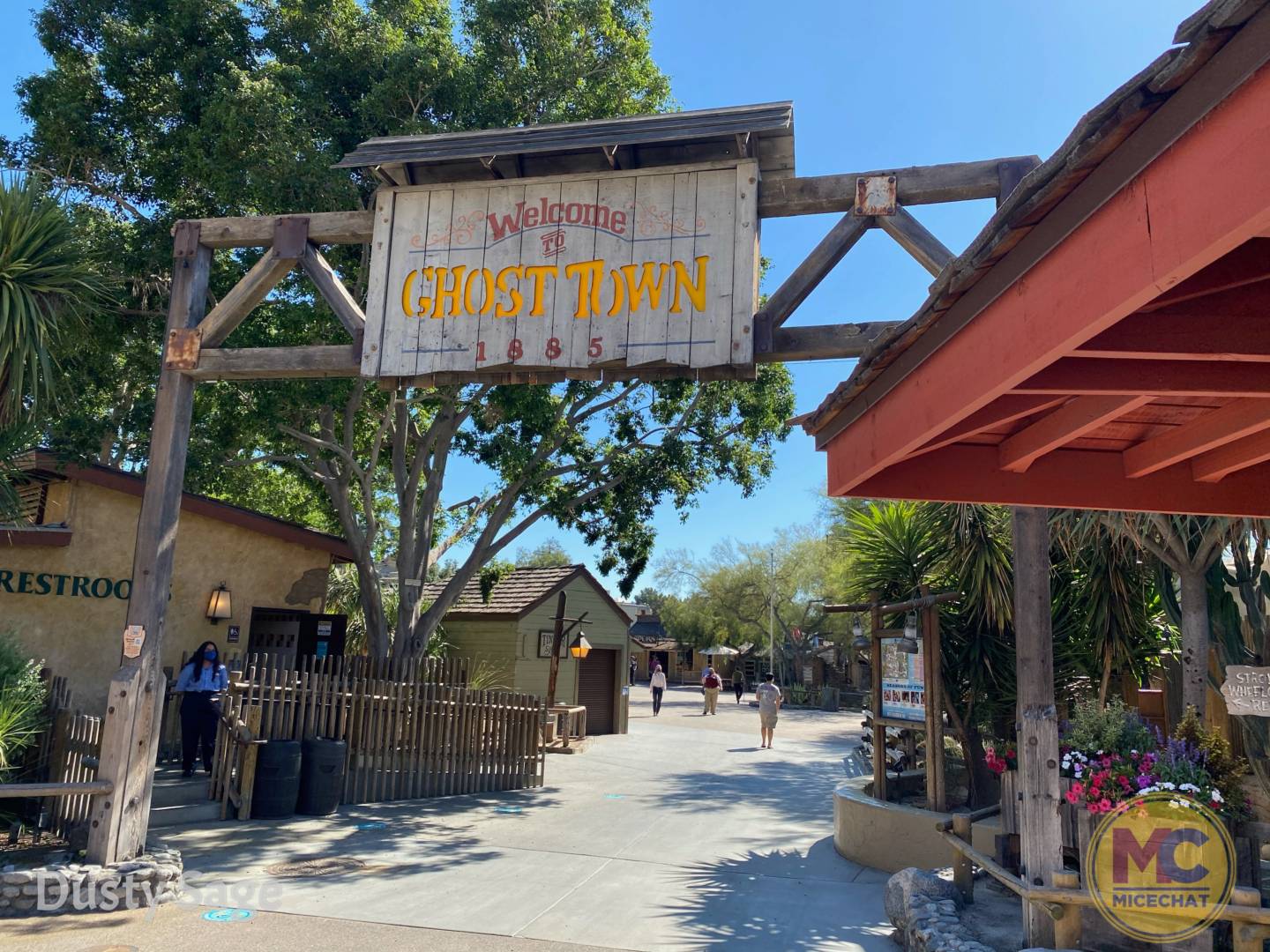 , Knott’s Berry Farm Partially Opens for NEW Festival!