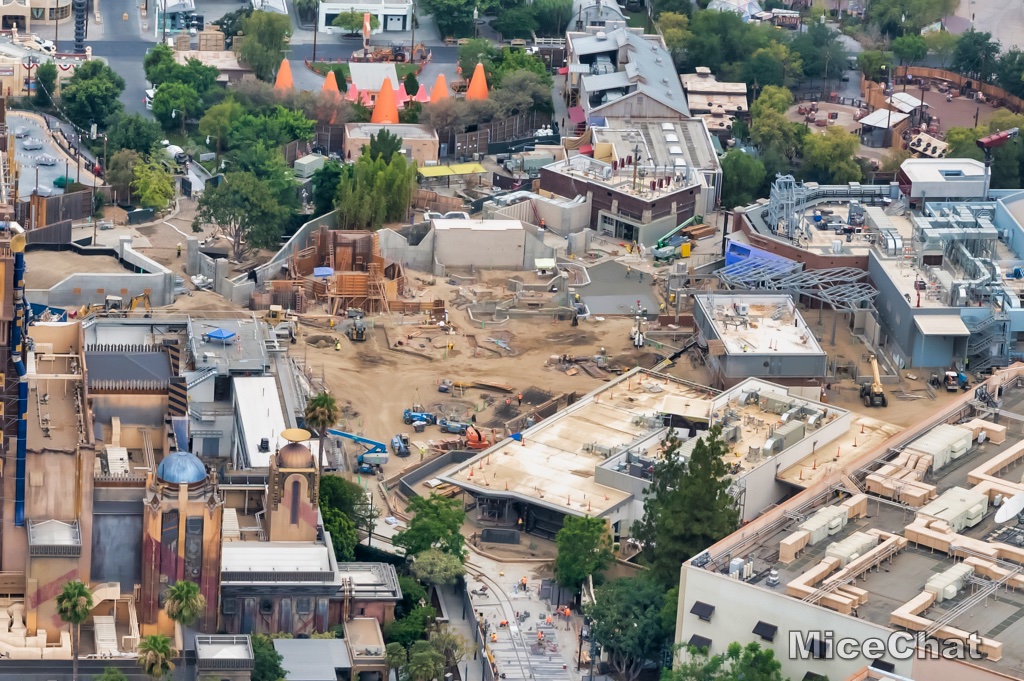 , Disneyland Update &#8211; It&#8217;s Beginning to Look a Lot Like Progress