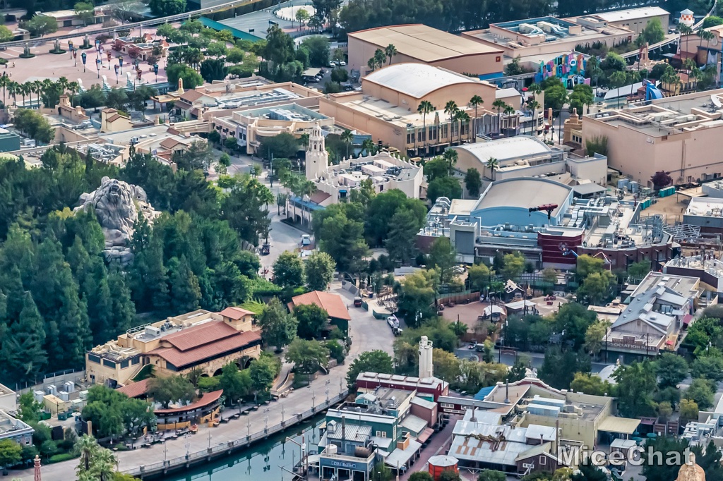 , Disneyland Update &#8211; It&#8217;s Beginning to Look a Lot Like Progress